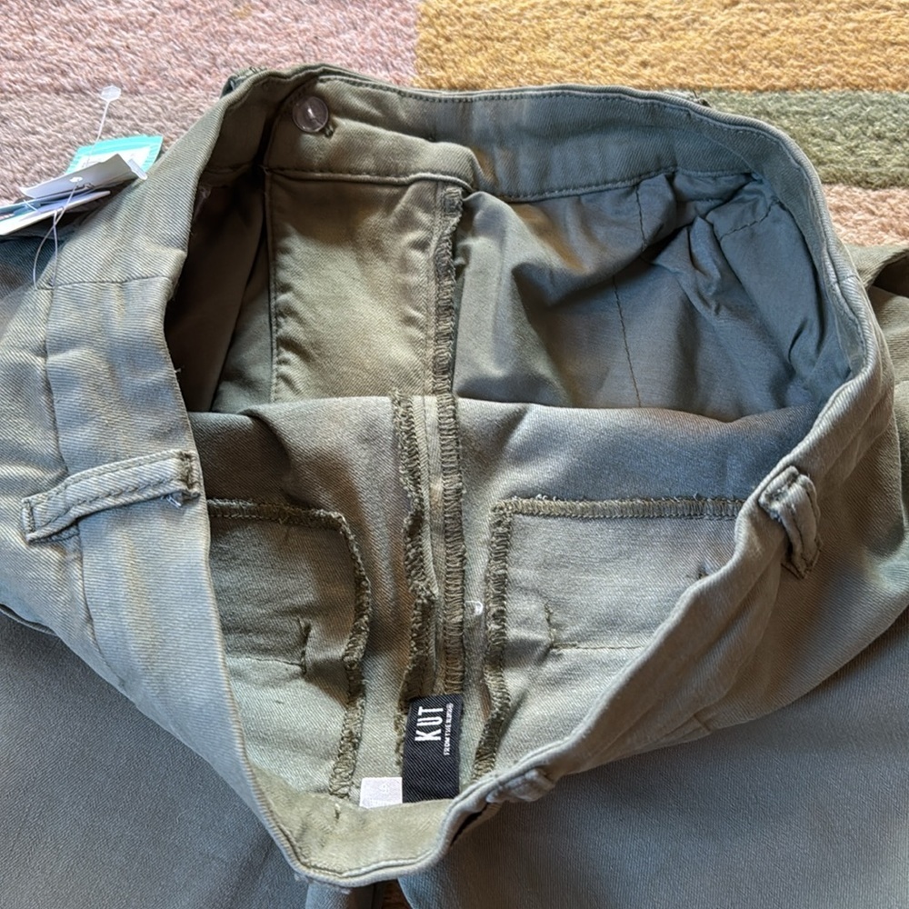 NWT KUT from the kloth thora slash pocket Bermuda short green size 6 - Picture 9 of 15